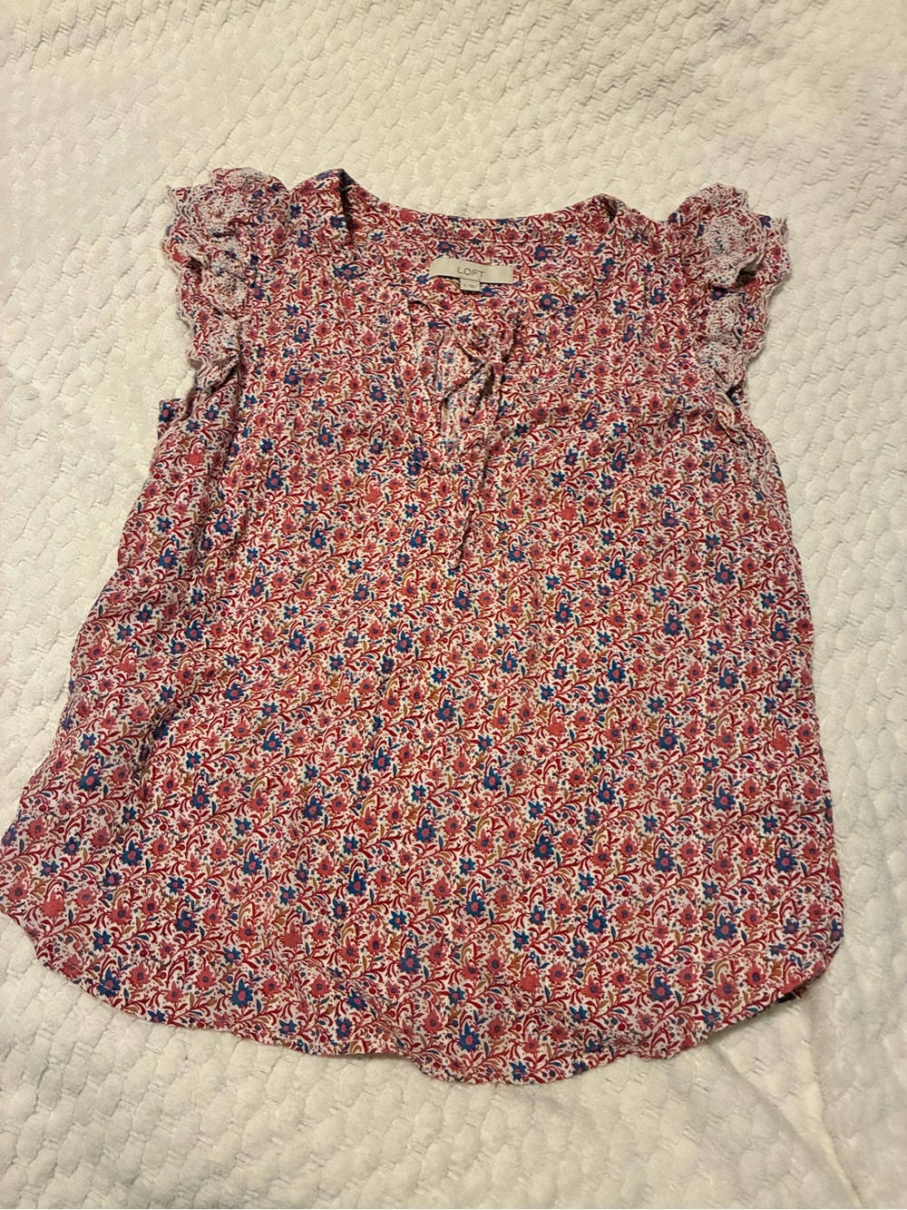 LOFT  Floral Ruffled Cap-Sleeve Top